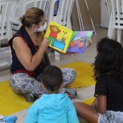 Ação de Incentivo à Leitura - Comunidade Brasilândia
